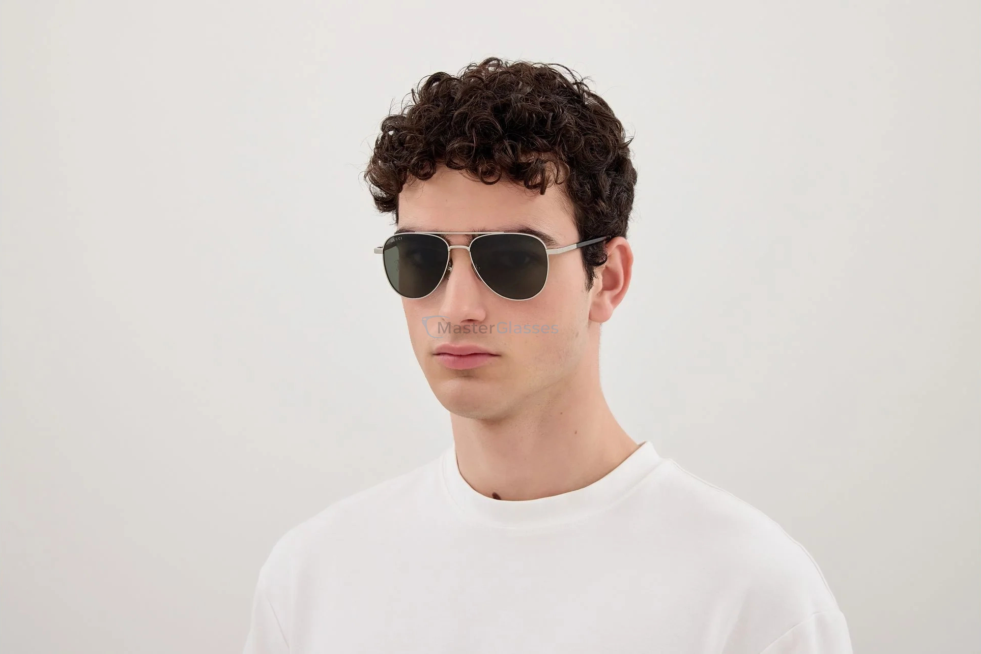 Солнцезащитные очки Gucci GG1962S 001