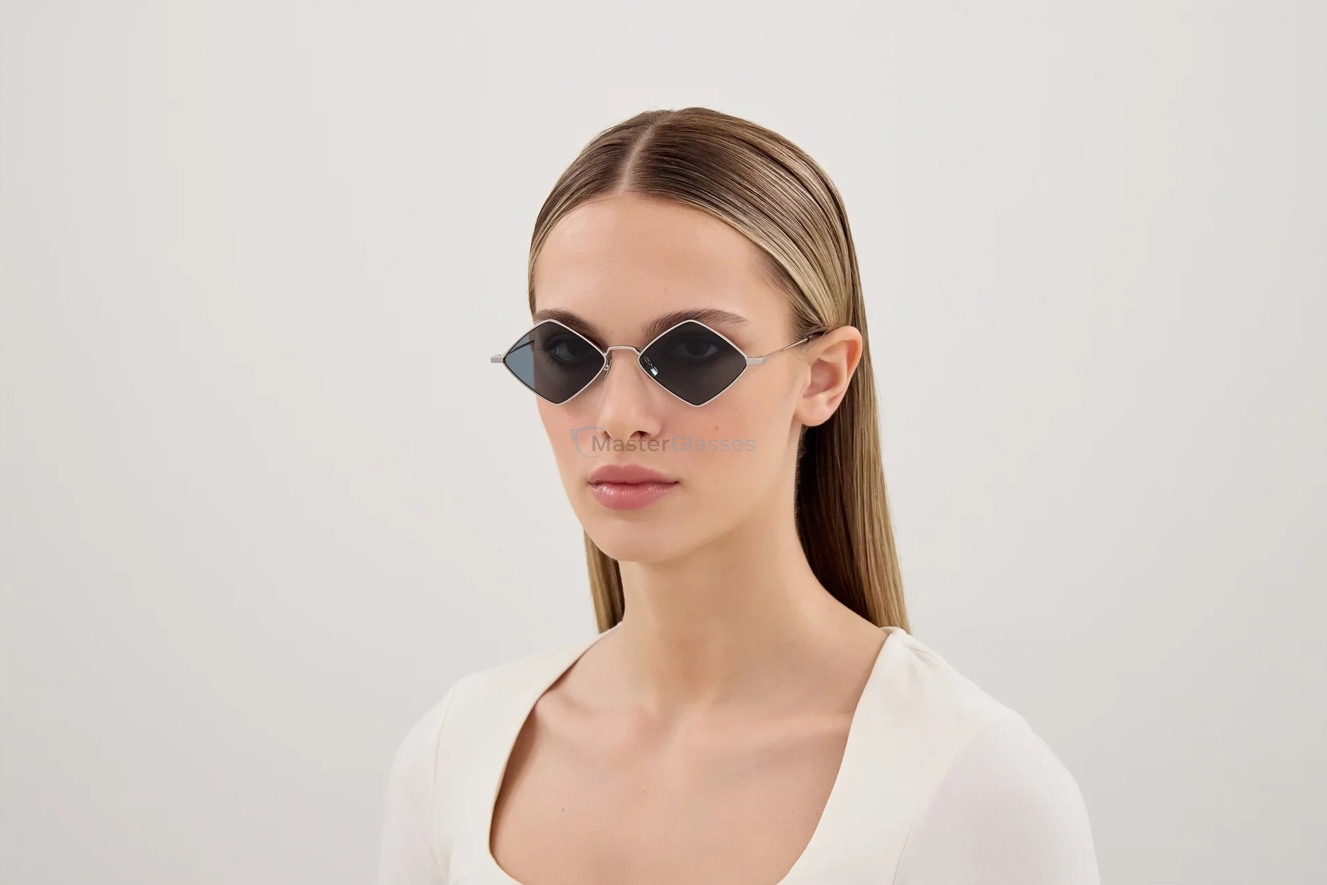 Солнцезащитные очки Saint Laurent SL 302 LISA-012