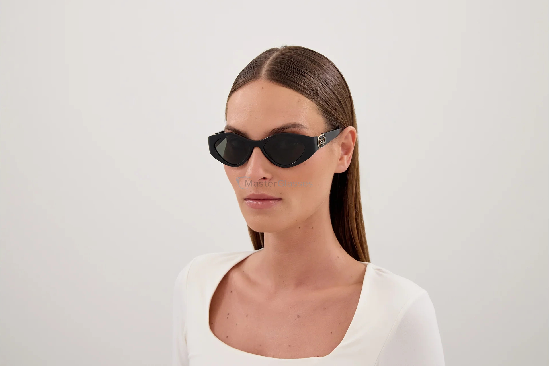 Солнцезащитные очки Gucci GG2121S-001 52