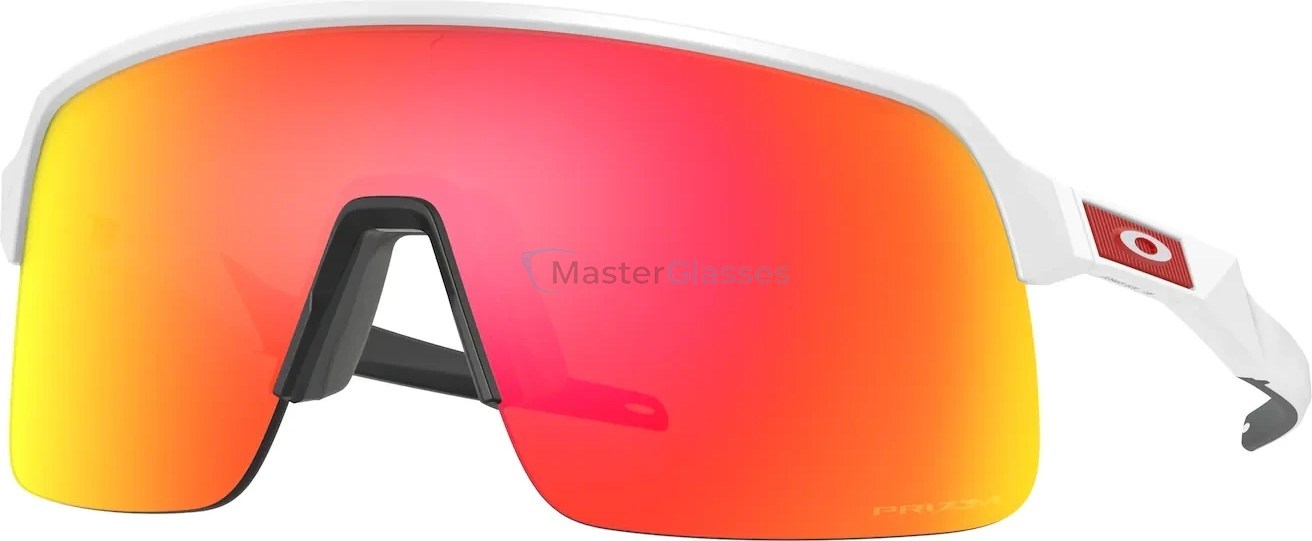 Солнцезащитные очки Oakley Sutro Lite OO9463 946318 Matte White