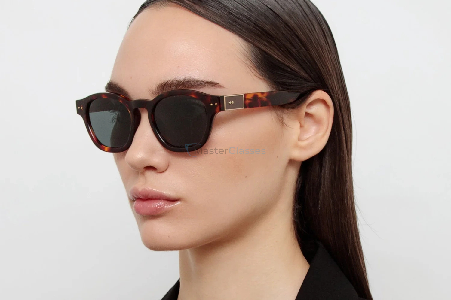 Солнцезащитные очки Linda Farrow 1404 C02